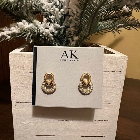 🆕 ANNE KLEIN GOLD EARRINGS WITH RHINESTONES - Picture 1 of 2